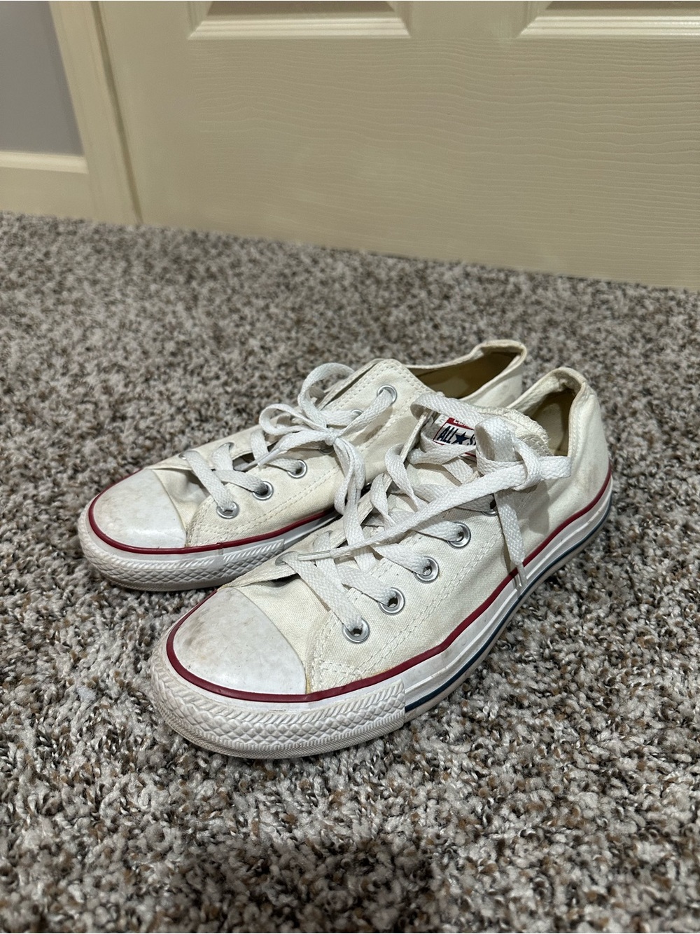 Womens Low-Top Canvas Athletic Sneakers in Off-White with Red Trim